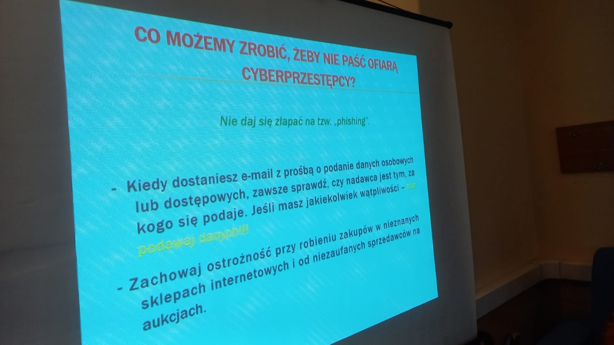 Grafika artykułu: Jak się bronić przed oszustami w wirtualnej przestrzeni
