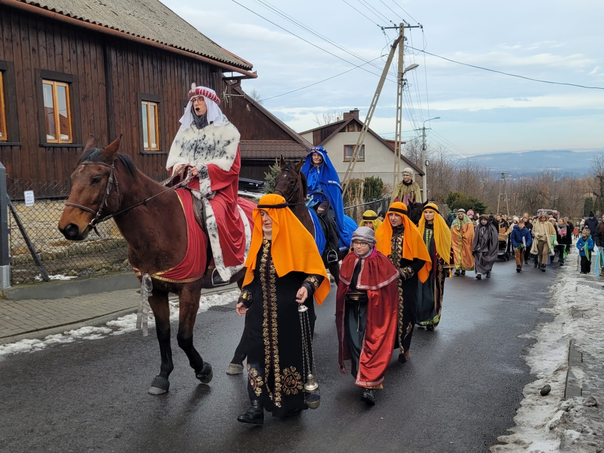 Grafika artykułu: Orszak Trzech Króli w Lanckoronie - fotoreportaż